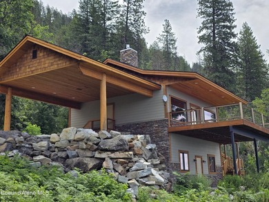 Mountain-Top Lake View Home on 13 Acres Bordering National - photo 3