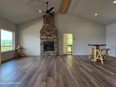 Mountain-Top Lake View Home on 13 Acres Bordering National - photo 8