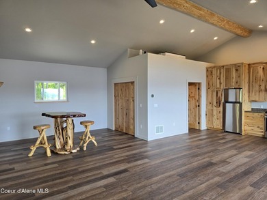 Mountain-Top Lake View Home on 13 Acres Bordering National - photo 9