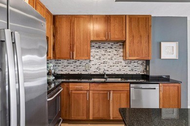 Enjoy sunny South-facing skyline views from this beautifully - photo 14