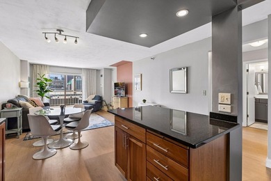 Enjoy sunny South-facing skyline views from this beautifully - photo 15