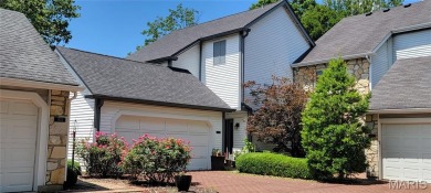 Lake Townhome/Townhouse For Sale in Chesterfield, Missouri