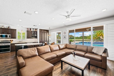 Amazing lakefront pool home tucked away on a quiet cul de sac - photo 21