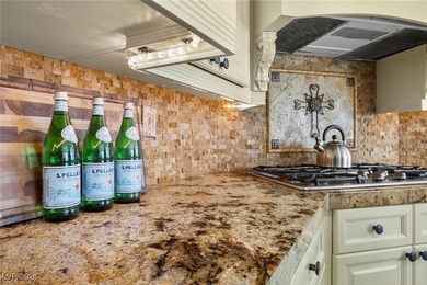This luxurious semi-custom home has incredible golf course - photo 26