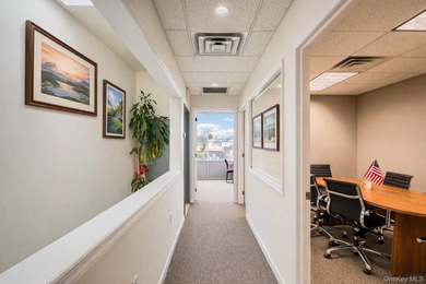 Prime free-standing professional office building for sale in a - photo 10