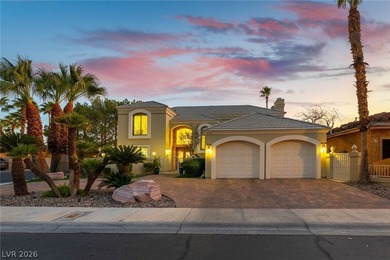 Discover a rare opportunity! This exceptional 2 story waterfront - photo 4
