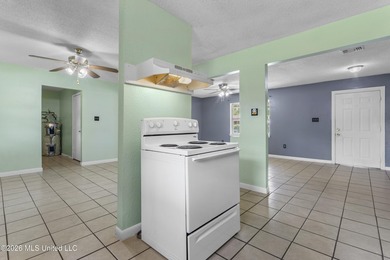 Great Home on a Quiet Street! This well-maintained 3-bedroom - photo 12
