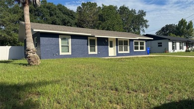 Welcome to this charming 3-bedroom, 2-bath home for sale in - photo 3