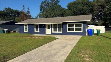 Welcome to this charming 3-bedroom, 2-bath home for sale in - photo 4