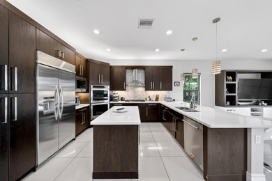 Welcome to this stunning Somerset model pool home on a serene - photo 16
