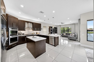 Welcome to this stunning Somerset model pool home on a serene - photo 19