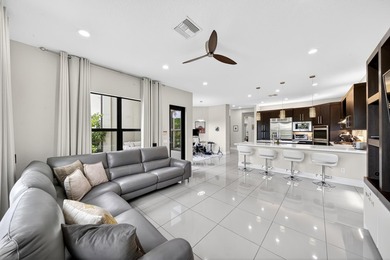 Welcome to this stunning Somerset model pool home on a serene - photo 22