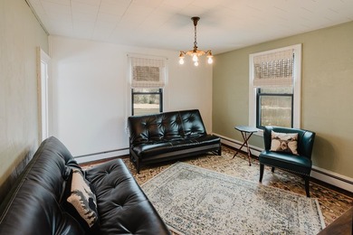 A classic Down East Home! This charming New England home has - photo 10