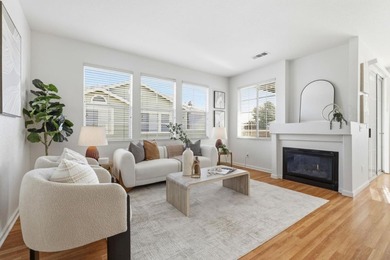 Bright & Updated Townhome Style END UNIT w/ Abundant Natural - photo 8