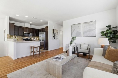 Bright & Updated Townhome Style END UNIT w/ Abundant Natural - photo 9