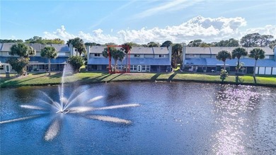 (private lake, pond, coastal) Townhome/Townhouse For Sale in Jensen Beach Florida