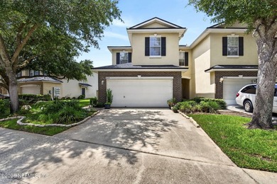 IMMACULATE! Just a walk/bike ride to Oakleaf Towncenter shops - photo 1