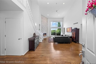Welcome home to 4860 Lagoons Circle! This exceptional - photo 7
