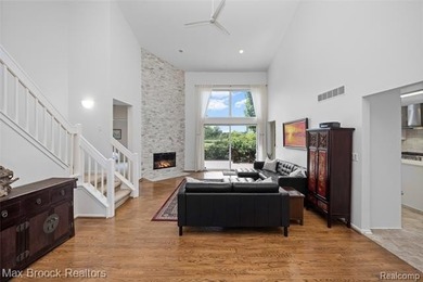 Welcome home to 4860 Lagoons Circle! This exceptional - photo 10