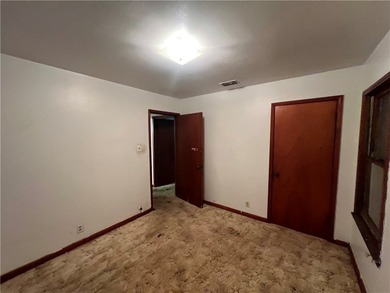 Welcome Home! This 3 bedroom 1 bath home in Oso Place - photo 13