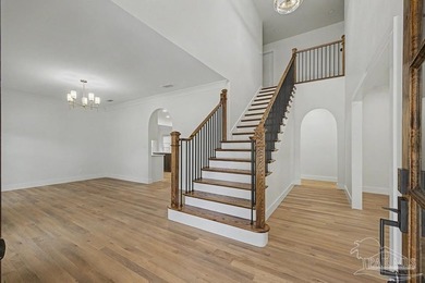 Luxuriously updated French Provincial home with inground pool - photo 13