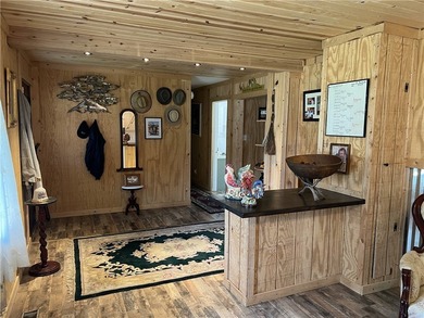 Move-in-ready 3BR-2BA brick and vinyl home with 2,216 SQFT on 0 - photo 4