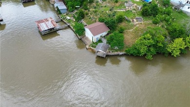 LAKE LIFE DOESN'T GET BETTER THAN THIS! Rare opportunity to own - photo 14