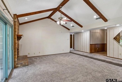 Welcome to 210 Treetop Ln in the highly sought-after Hideaway - photo 17