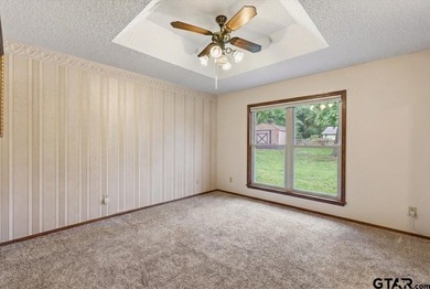 Welcome to 210 Treetop Ln in the highly sought-after Hideaway - photo 19