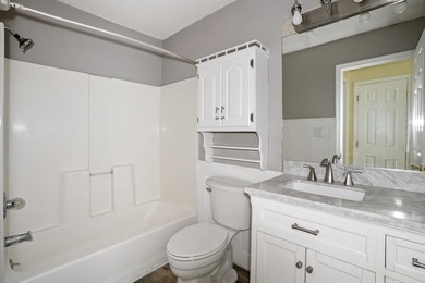 Welcome home to this beautiful 3-bedroom, 2-bath residence - photo 22