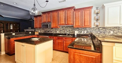 Beautiful 3-Bedroom Home with Bonus Room, Mature Landscaping & - photo 25