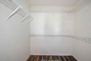 Welcome home to this beautiful 3-bedroom, 2-bath residence - photo 25