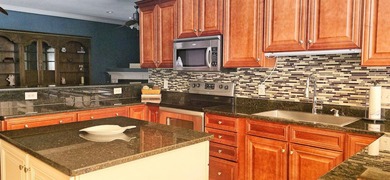 Beautiful 3-Bedroom Home with Bonus Room, Mature Landscaping & - photo 26