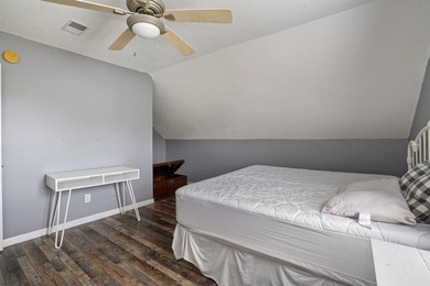 Welcome home to this beautiful 3-bedroom, 2-bath residence - photo 30