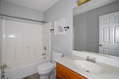 Welcome home to this beautiful 3-bedroom, 2-bath residence - photo 32
