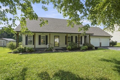 Welcome home to this beautiful 3-bedroom, 2-bath residence - photo 37