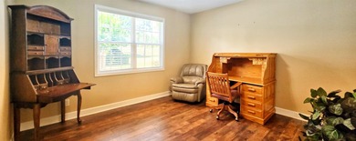 Beautiful 3-Bedroom Home with Bonus Room, Mature Landscaping & - photo 38
