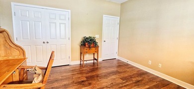 Beautiful 3-Bedroom Home with Bonus Room, Mature Landscaping & - photo 41