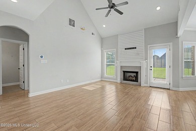 Great 4 Bedroom home in the Lakes of Nicholas with its community - photo 5