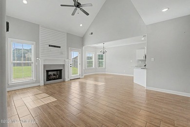 Great 4 Bedroom home in the Lakes of Nicholas with its community - photo 6