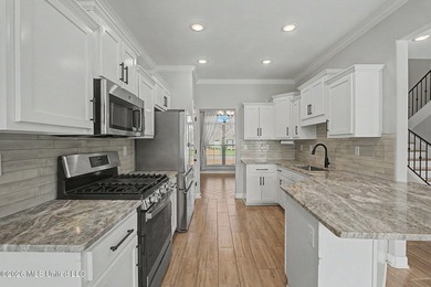 Great 4 Bedroom home in the Lakes of Nicholas with its community - photo 10