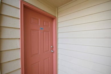 Updated and move-in ready!!! This first floor 3 Bedroom, 2 Bath - photo 4