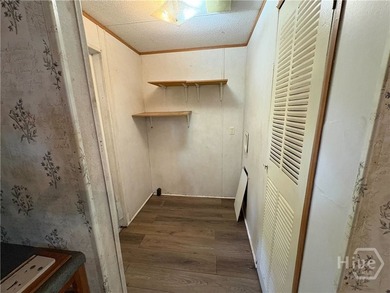 Price Improvement for a quick sale. Investor Special. Some - photo 7