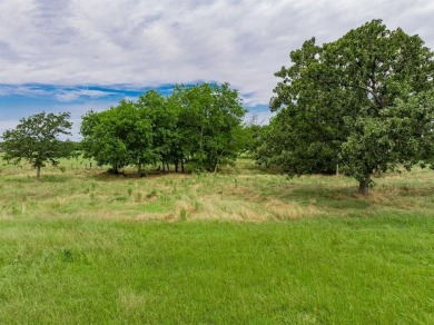 Lake Acreage For Sale in Yantis, Texas
