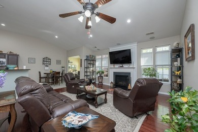 CONVENIENT GROWING LOCATION! GATED /SMALL LAKE/POOL COMMUNITY! - photo 11
