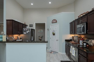 CONVENIENT GROWING LOCATION! GATED /SMALL LAKE/POOL COMMUNITY! - photo 15