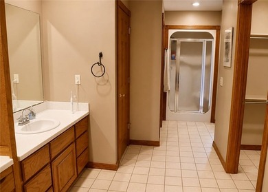 Wonderful home offering the perfect blend of comfort - photo 17