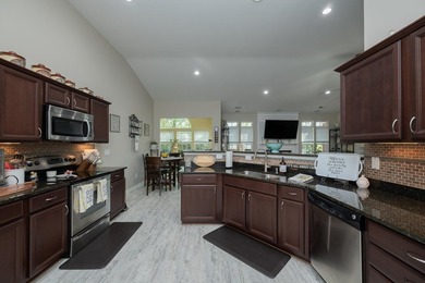 CONVENIENT GROWING LOCATION! GATED /SMALL LAKE/POOL COMMUNITY! - photo 17