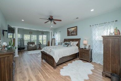 CONVENIENT GROWING LOCATION! GATED /SMALL LAKE/POOL COMMUNITY! - photo 20