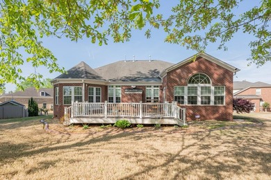 CONVENIENT GROWING LOCATION! GATED /SMALL LAKE/POOL COMMUNITY! - photo 31
